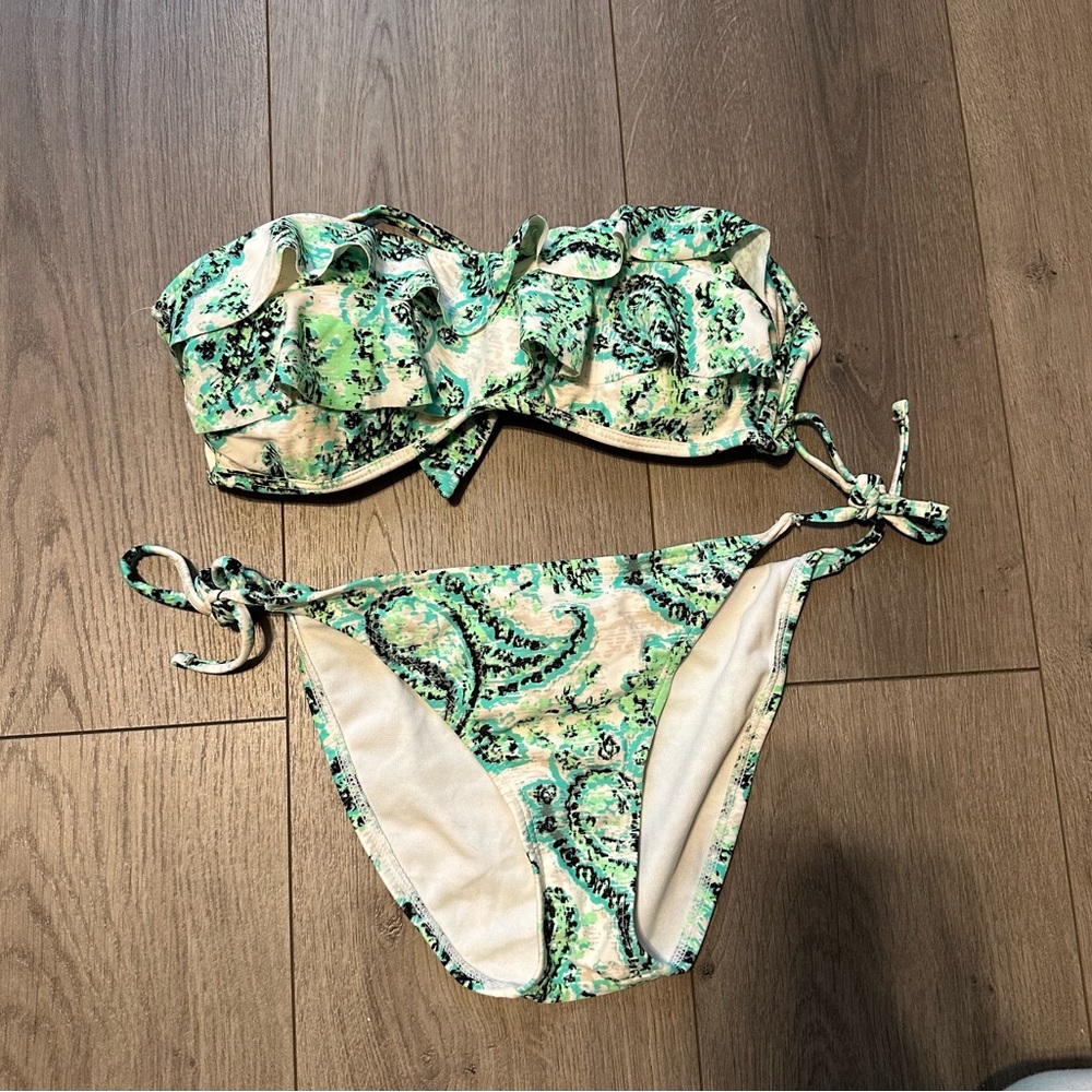 Xhilaration Green Paisley Bikini Set